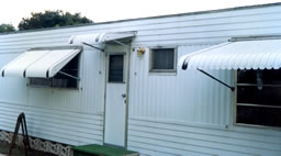 Mobile Home after power washing.